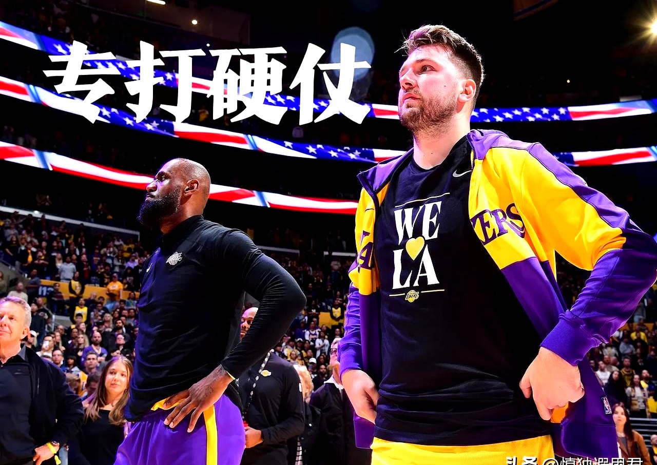 包含湖人助教泰勒调整训练方式，球队状态逐渐提升的词条