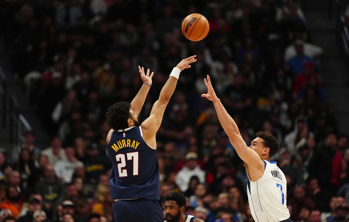 日本网球队横扫意大利网球队，穆雷绝境逆转的简单介绍