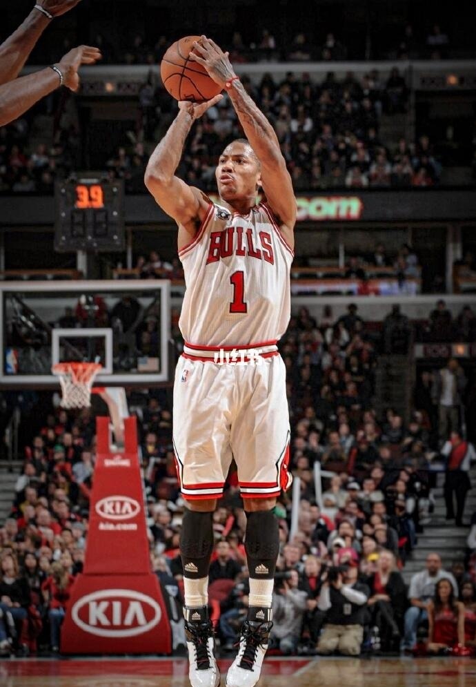 关于「罗斯爆发30分+,活塞逆转太阳」的信息 关于「罗斯爆发30分+,活塞逆转太阳」的信息