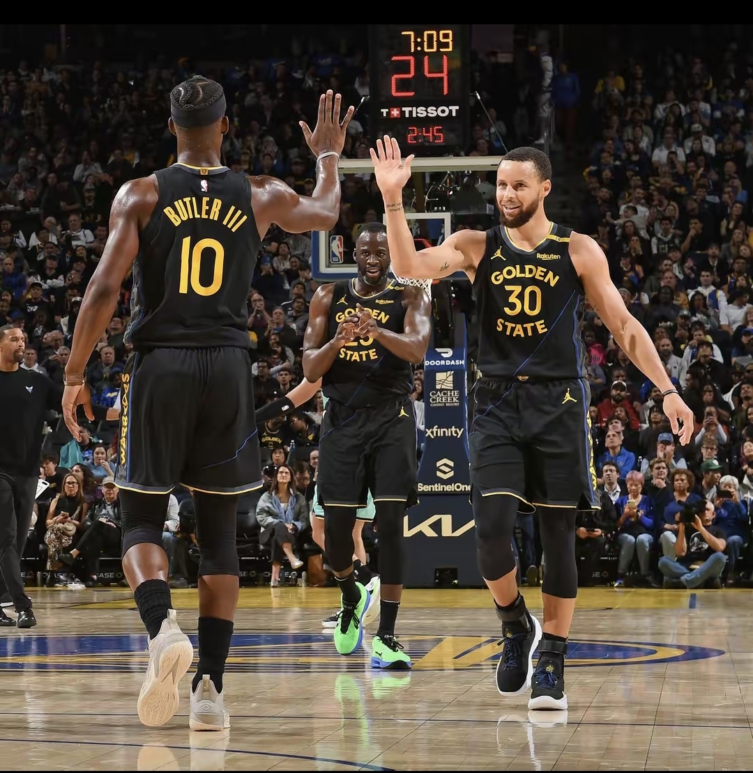 波兰男篮险胜步行者，库里打破历史纪录