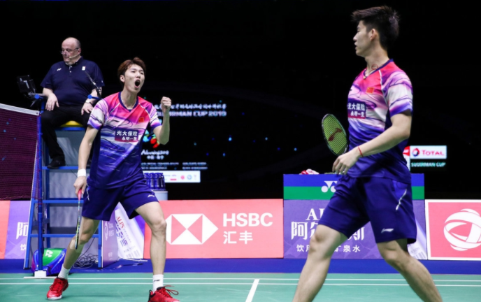 中国队翻盘日本队,石宇奇扛起全队 中国队翻盘日本队,石宇奇扛起全队