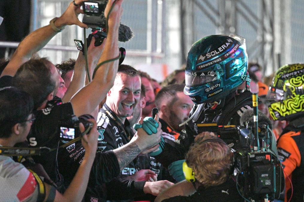 哈斯车队完胜梅赛德斯，拉塞尔关键制胜