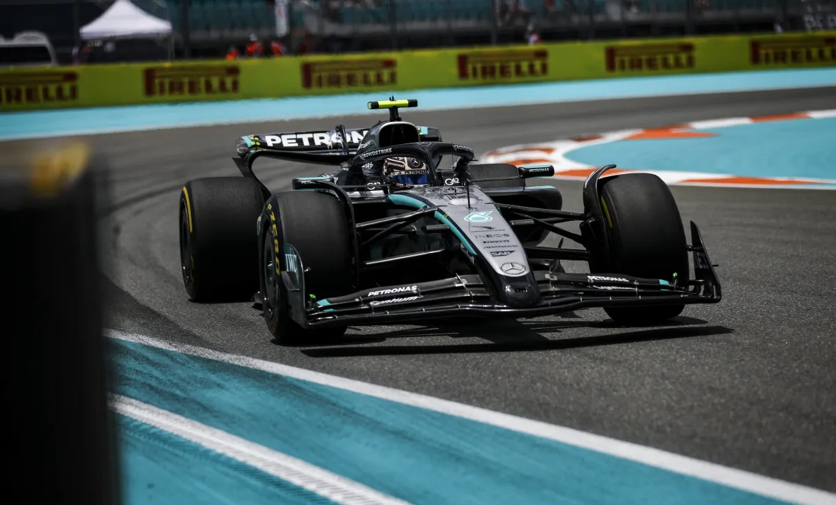 哈斯车队完胜梅赛德斯，拉塞尔关键制胜