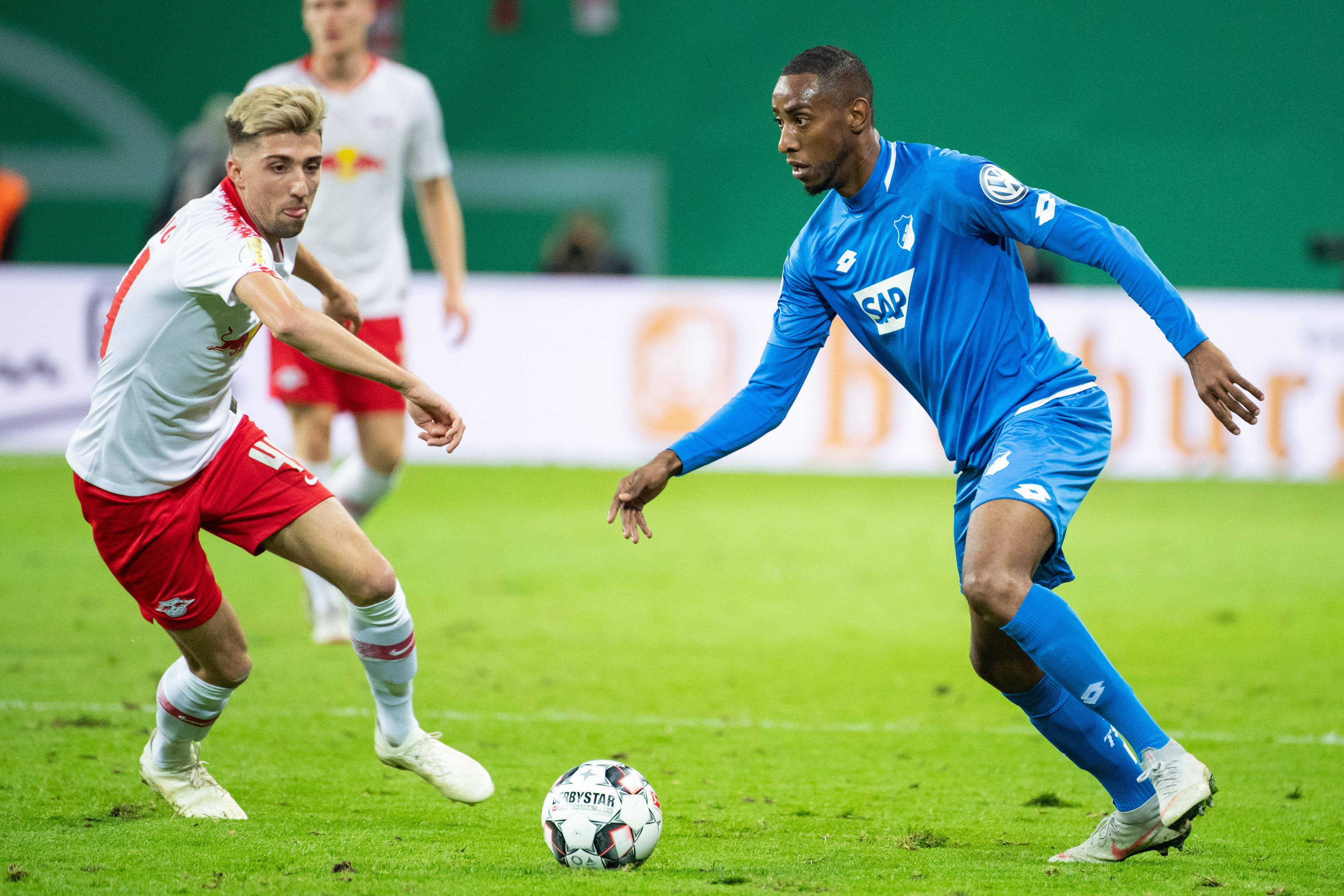 开云APP-蒙特卡洛大师赛险胜联合杯，穆雷状态火热