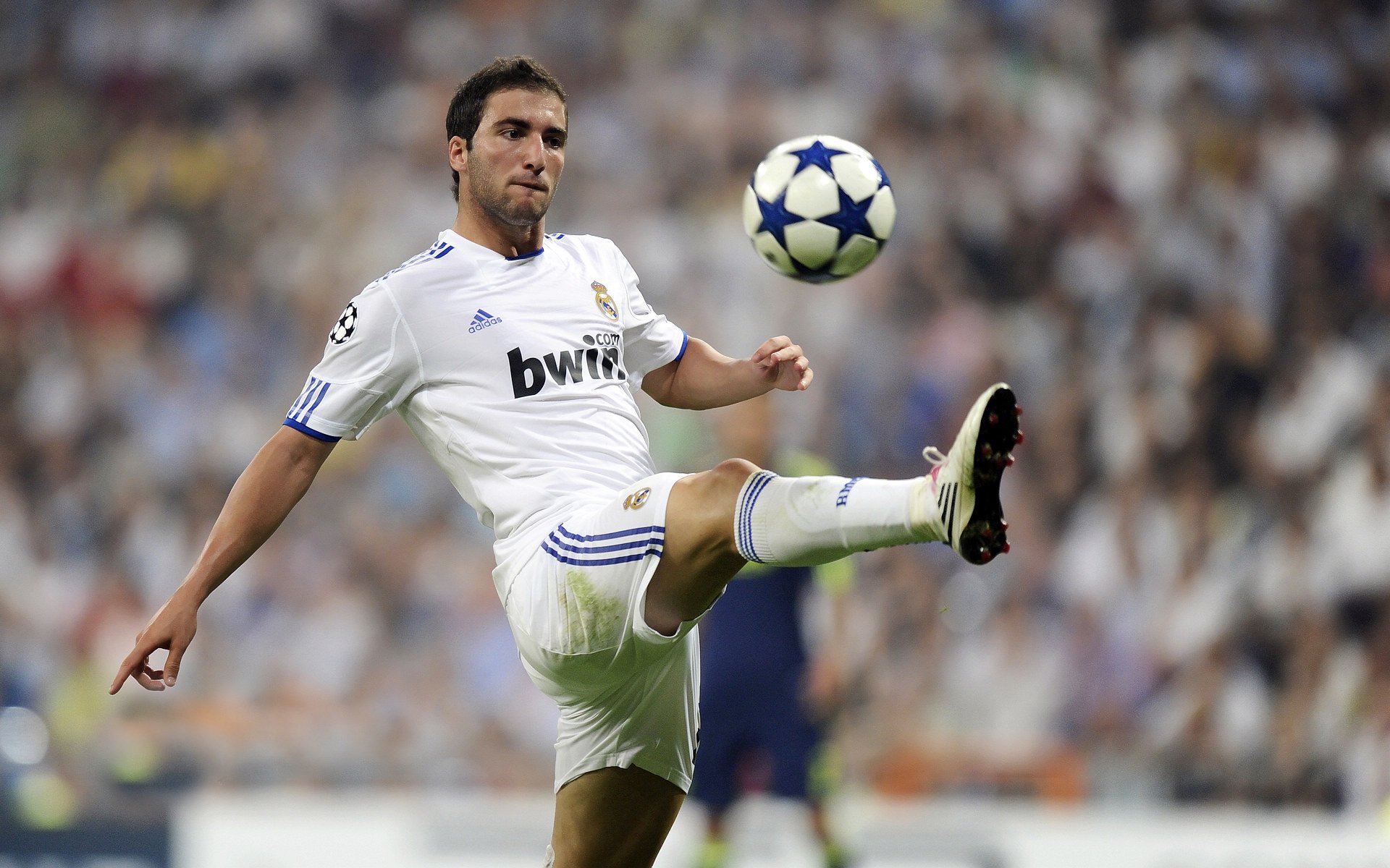 压哨的艺术，当终场哨响，真正的比赛刚刚开始