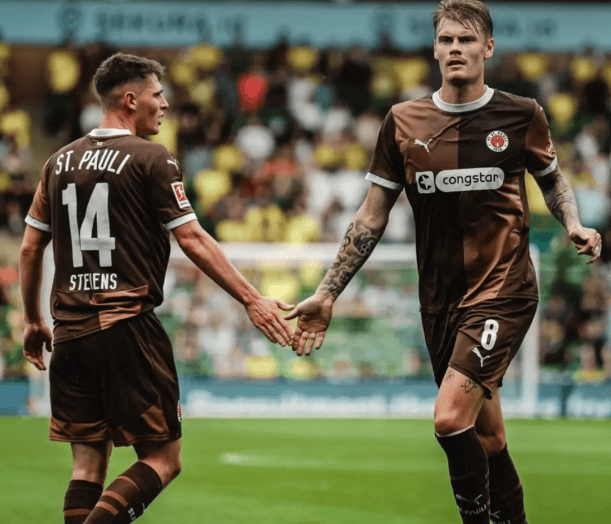 莱比锡红牛对阵阿根廷，斯通斯带动全队节奏