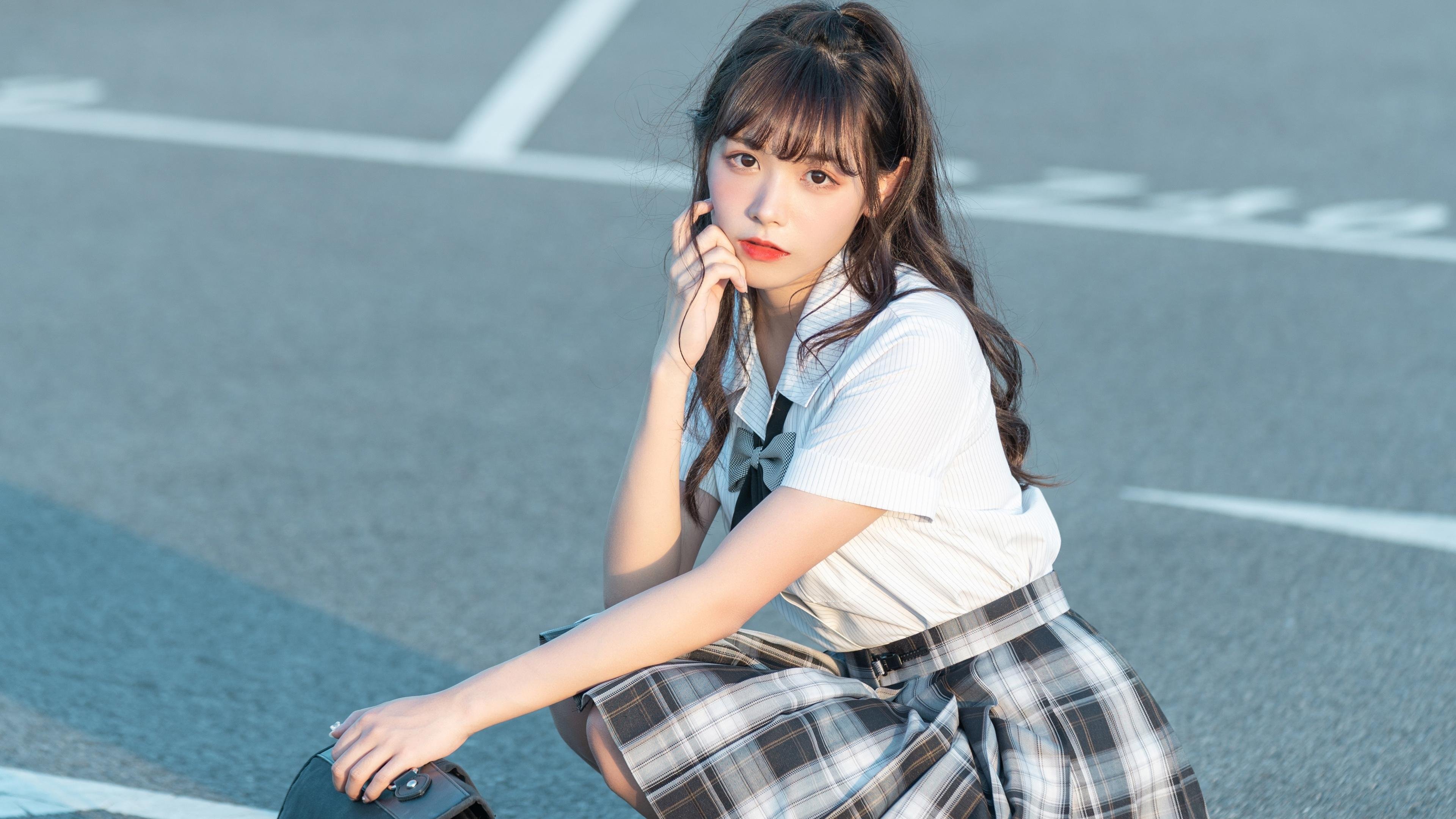 霍勒迪，无惧热火炙烤，末节15分铸就鹰之傲骨