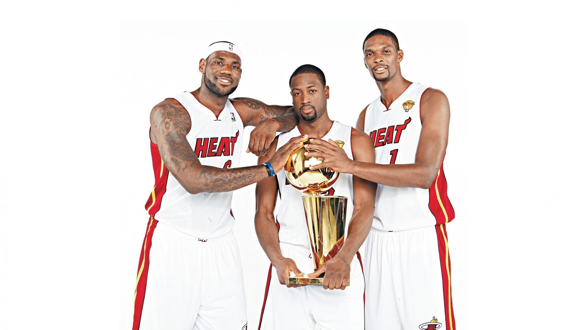 赖斯惊天重炮轰塌圣西罗,一场错位对决背后的足球寓言