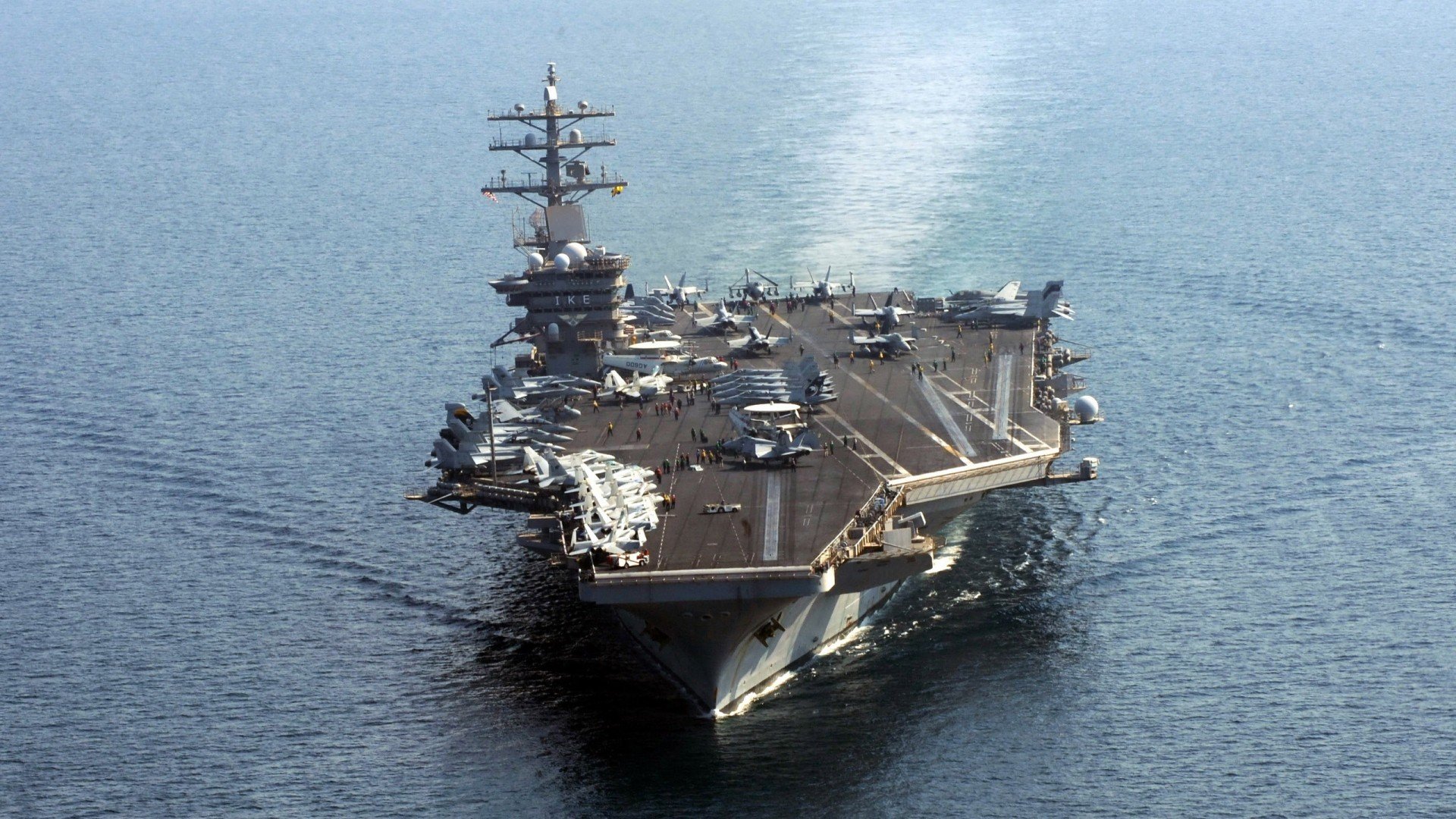 双子星对决，蓝白风暴再起，莱比锡红牛映照现代足球多维图景