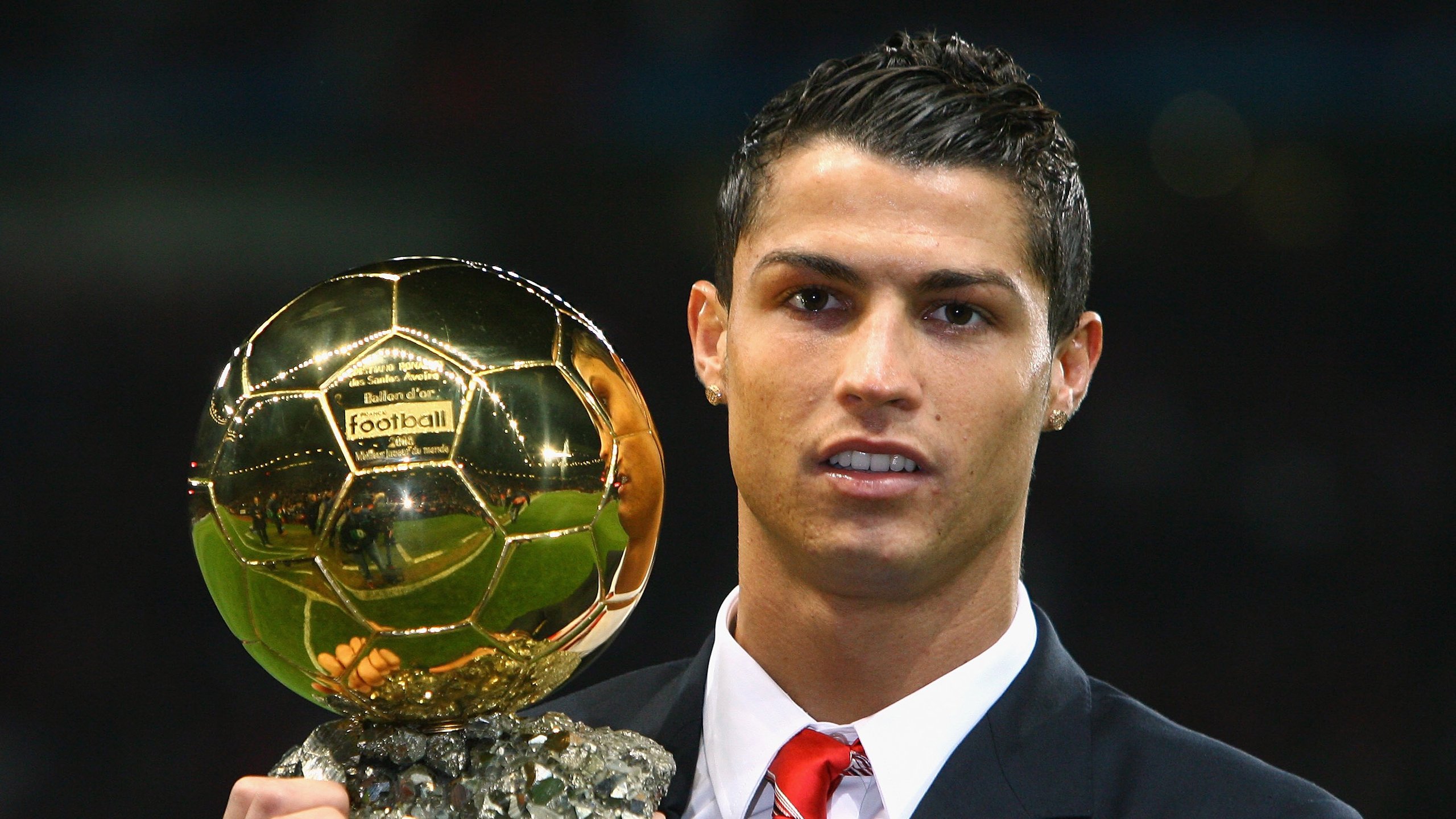 窒息与逆奏,富安健洋如何成为荷兰黄金变奏曲中最强音?